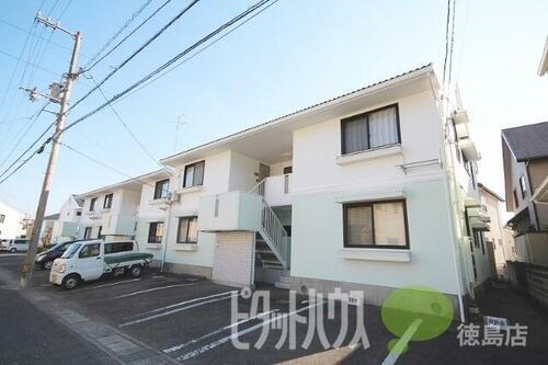 徳島県徳島市八万町新貝 賃貸アパート