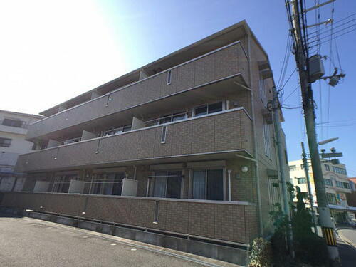 兵庫県神戸市北区鈴蘭台北町３丁目 築17年4ヶ月 3階建