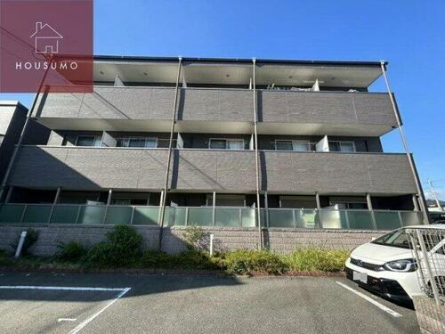 大阪府大東市三箇４丁目 築13年9ヶ月 3階建