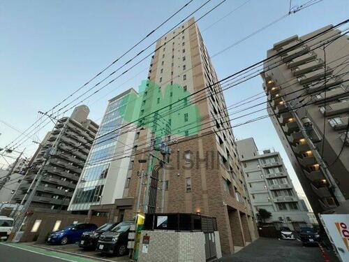 レジディア天神南 15階建