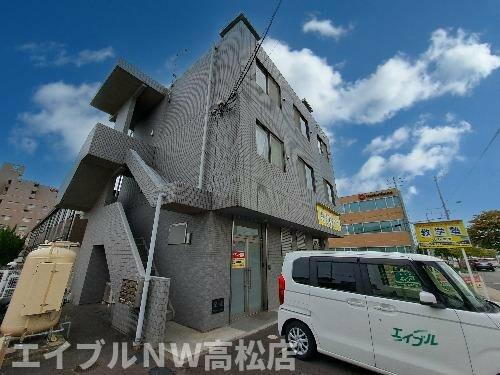 香川県高松市伏石町 賃貸マンション