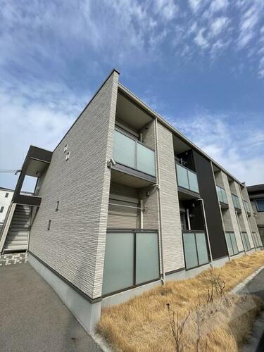 大阪府高石市千代田２丁目 築8年12ヶ月 2階建