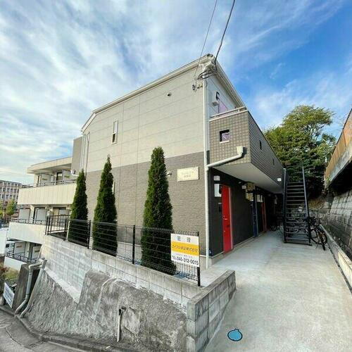 神奈川県横浜市神奈川区三枚町 賃貸アパート