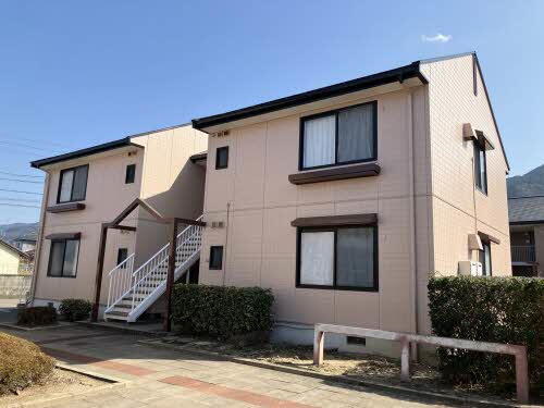 愛媛県新居浜市中村３丁目 賃貸アパート