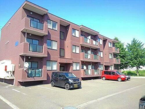 北海道札幌市北区屯田四条１丁目 賃貸マンション