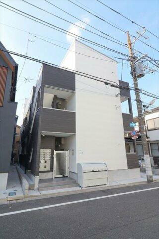 グローベルメゾン綾瀬 3階建