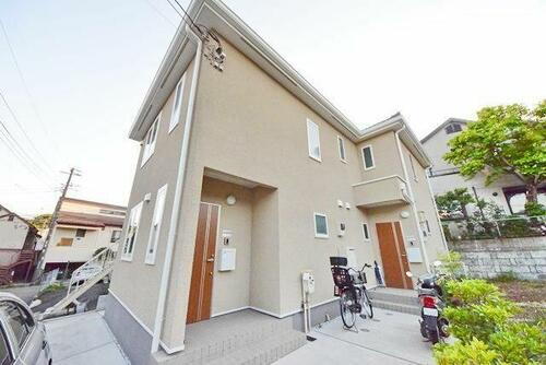 神奈川県横浜市磯子区岡村５丁目 テラスハウス