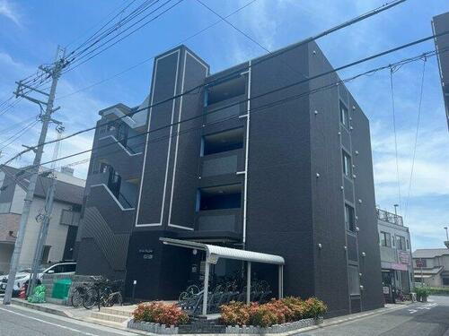 トレスオハス稲葉荘 4階建