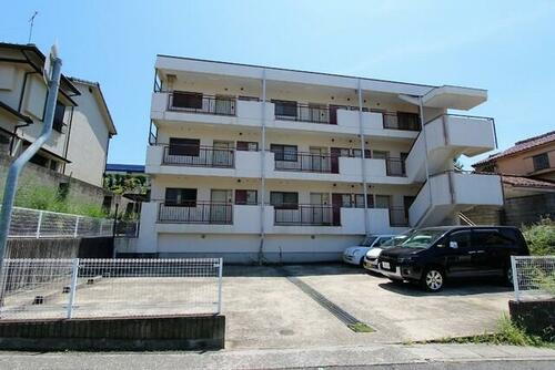 兵庫県神戸市北区鈴蘭台南町２丁目 築37年9ヶ月 3階建