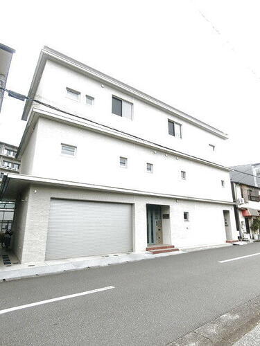 高知県高知市大川筋２丁目 賃貸マンション