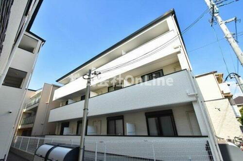 大阪府東大阪市大蓮東２丁目 築5年10ヶ月 3階建