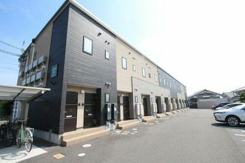 岡山県岡山市中区平井７丁目 2階建 築4年12ヶ月