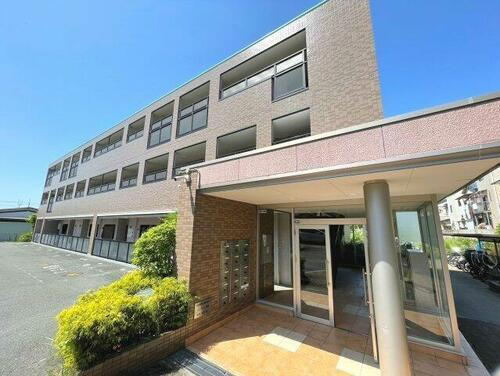 レジデンス箕面 3階建