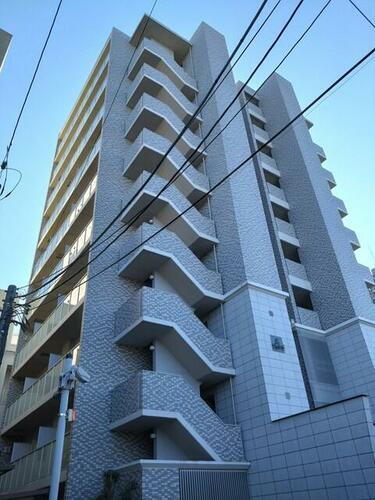 ソラーナ 10階建