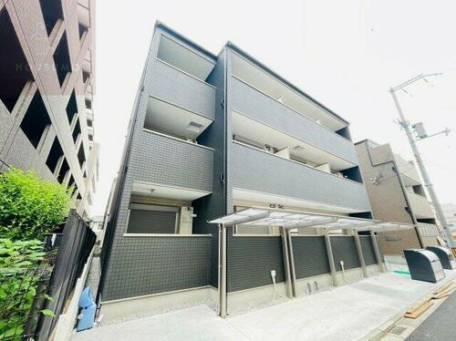 ティアラ北巽 3階建