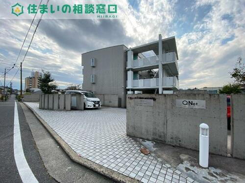 愛知県岡崎市六供町字３丁目 築29年10ヶ月 3階建