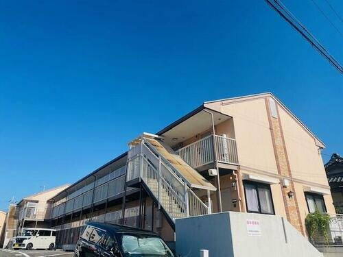大阪府豊中市永楽荘１丁目 2階建