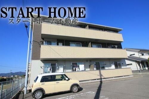 徳島県板野郡藍住町勝瑞字東勝地 3階建 築9年11ヶ月