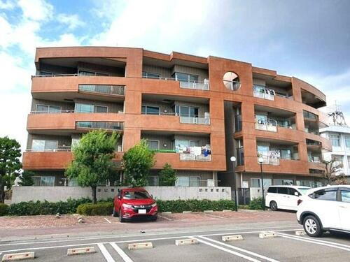 山梨県甲府市下飯田１丁目 賃貸マンション