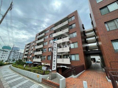 帝塚山セントポリア