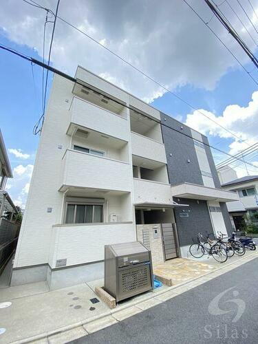 大阪府吹田市清和園町 築9年12ヶ月 3階建