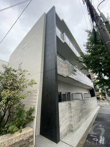 大阪府吹田市原町４丁目 築4年5ヶ月 3階建