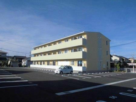 岡山県岡山市中区江並 3階建 築7年4ヶ月