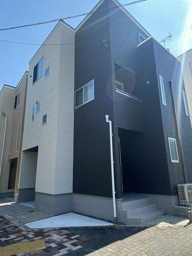 愛知県名古屋市北区芳野３丁目 賃貸一戸建て