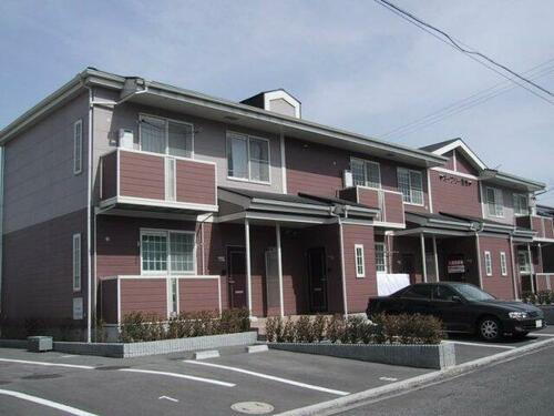 香川県丸亀市綾歌町栗熊西 2階建