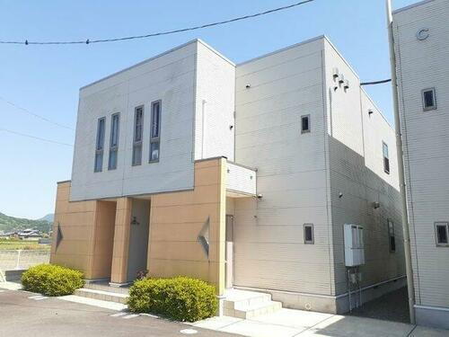 香川県仲多度郡まんのう町西高篠 2階建 築16年10ヶ月