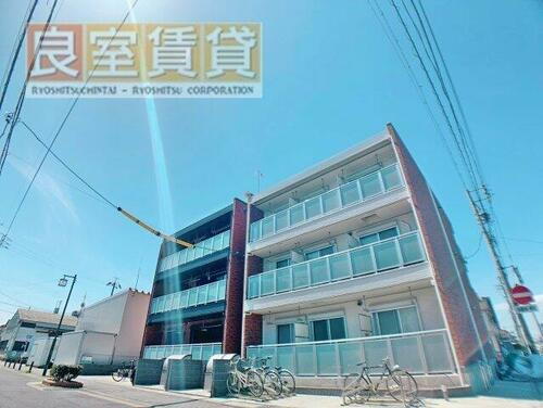 愛知県名古屋市天白区野並２丁目 3階建 築6年8ヶ月