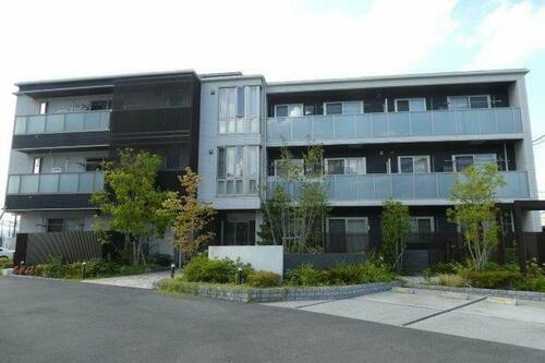 岡山県倉敷市老松町５丁目 築8年10ヶ月 3階建