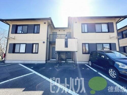 徳島県徳島市三軒屋町外 賃貸アパート