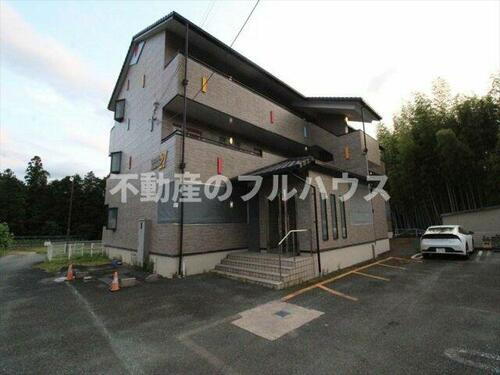 愛知県新城市長篠字西野々 賃貸マンション