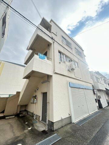 兵庫県明石市西明石北町２丁目 築46年11ヶ月 3階建