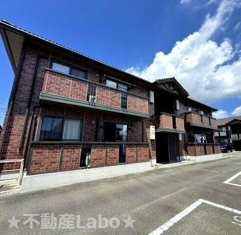 徳島県板野郡藍住町東中富字東傍示 賃貸アパート