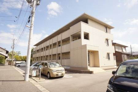ブライトリー 3階建