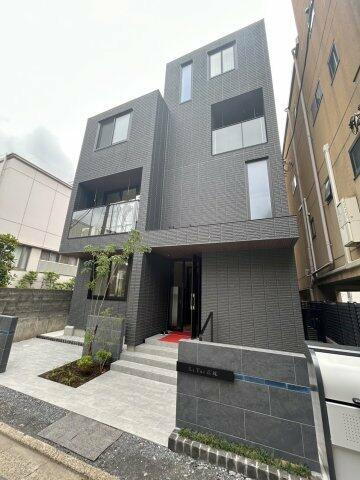 ＬａＴｕｒ広尾 4階建