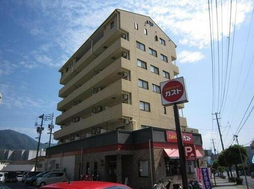 広島県呉市中央７丁目 賃貸マンション