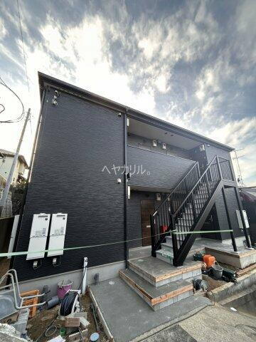 神奈川県横浜市南区永田東２丁目 2階建 