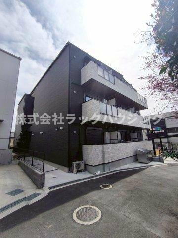 大阪府寝屋川市東香里園町 3階建 築1年4ヶ月