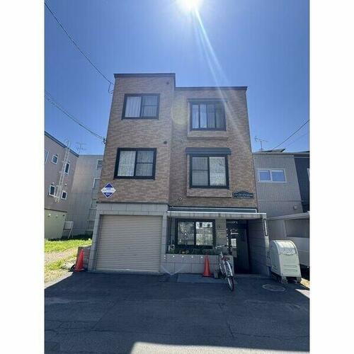 北海道札幌市白石区中央一条６丁目 賃貸アパート