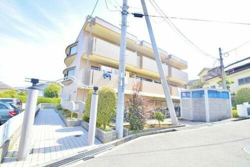 リビオ金剛 3階建