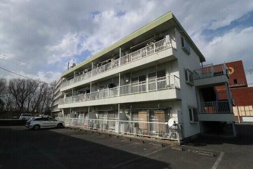グリーンパーク佐伯Ａ 3階建