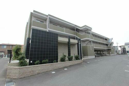 愛知県清須市西枇杷島町城並３丁目 賃貸マンション