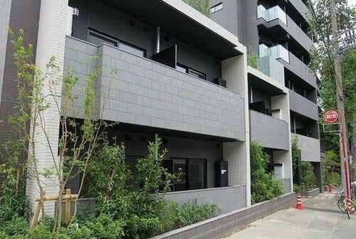 東京都港区南青山１丁目 賃貸マンション