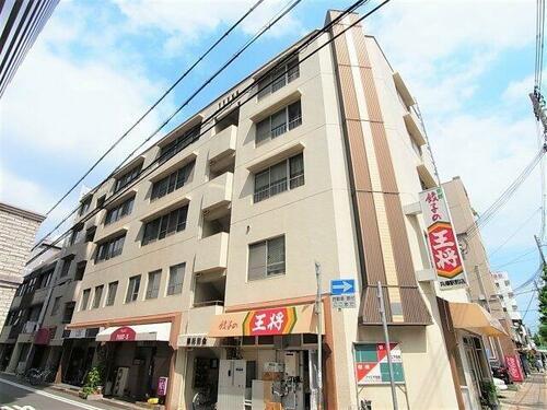 テスラ兵庫 5階建