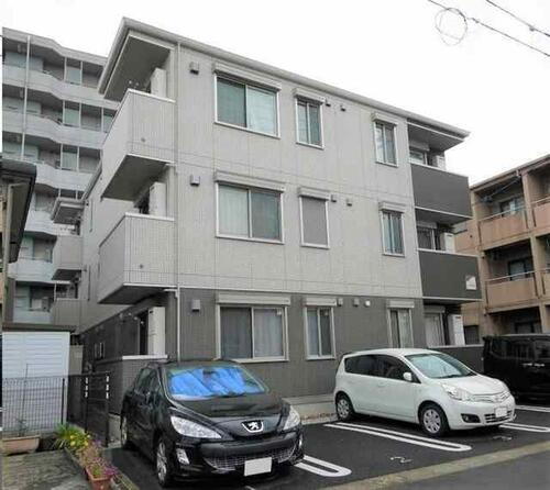 Ｄーｒｏｏｍ志波町 3階建