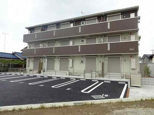 ゼフィール 3階建