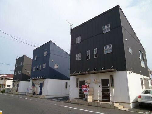 岡山県倉敷市中畝５丁目 テラスハウス